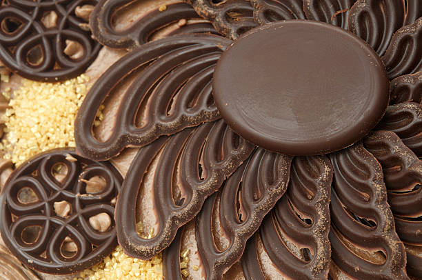 een bloem gemaakt uit chocolade